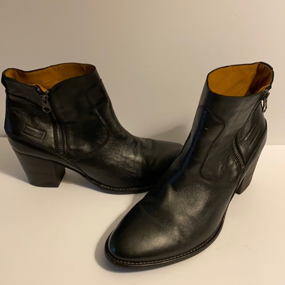 Hunter Black Leather Ankle Boots - Picture 2 of 9